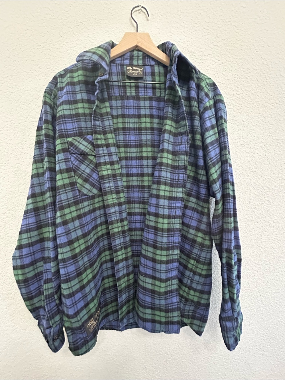 The Vermont Flannel Co Classic Black Watch Plaid Flannel Shirt Large USA